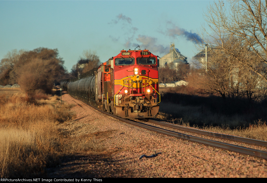 BNSF 728